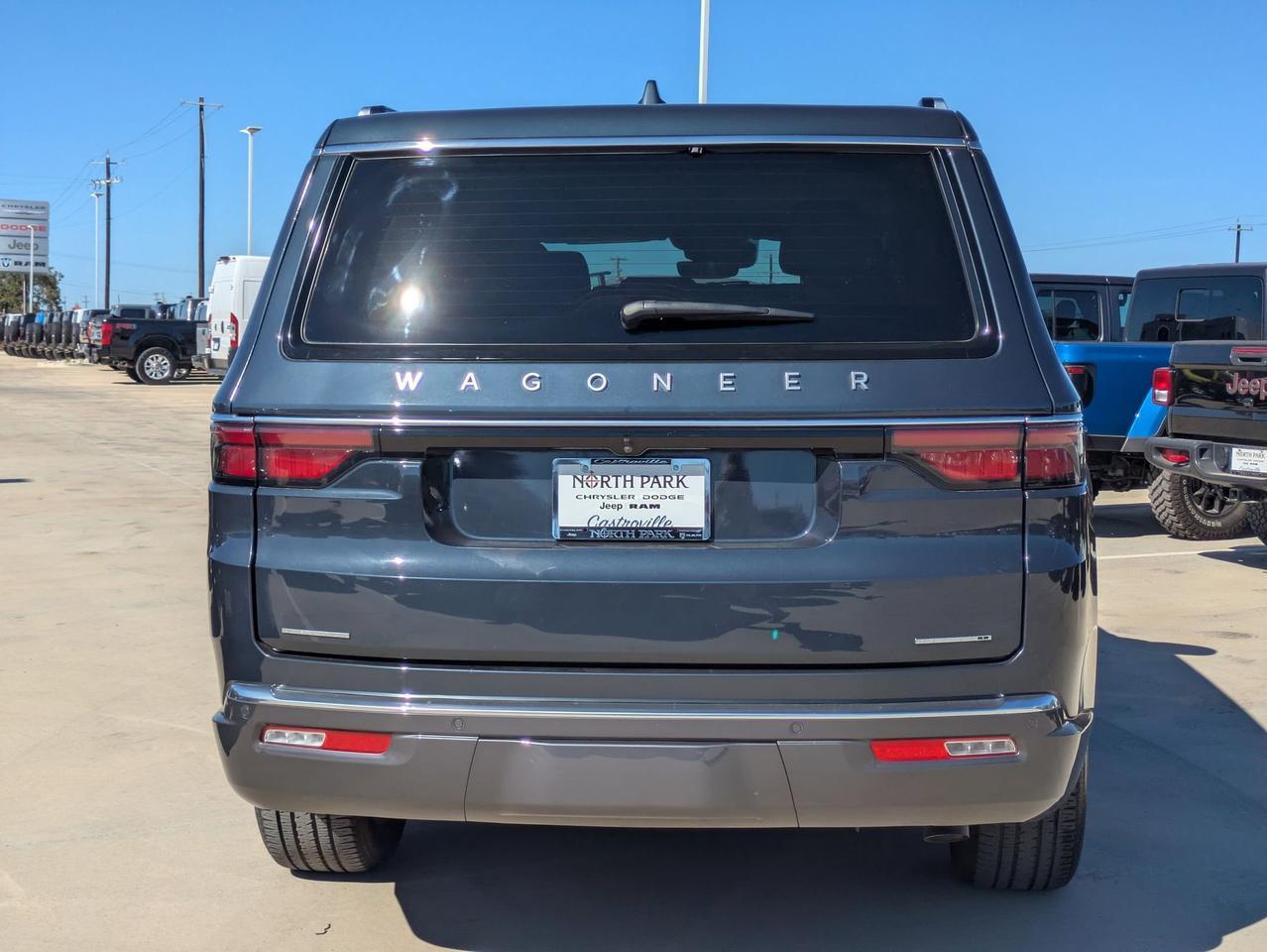 2022 Jeep Wagoneer Series I Castroville TX