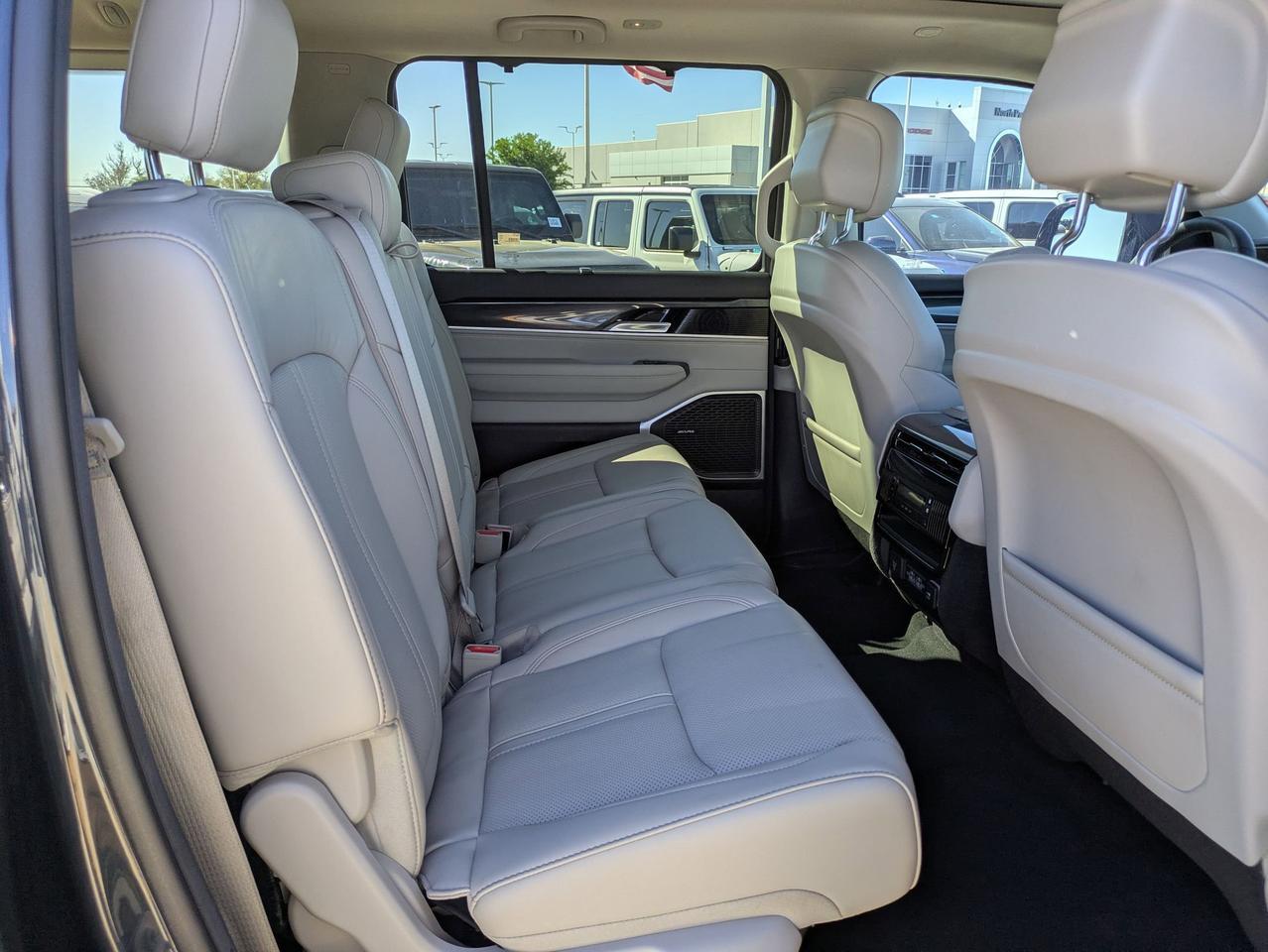 2022 Jeep Wagoneer Series I Castroville TX