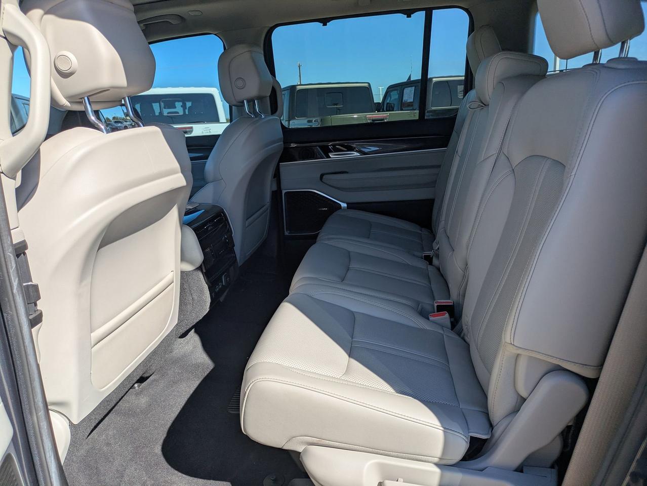 2022 Jeep Wagoneer Series I Castroville TX