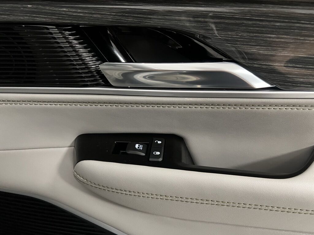 2022 Jeep Wagoneer Series II Highlands Ranch CO