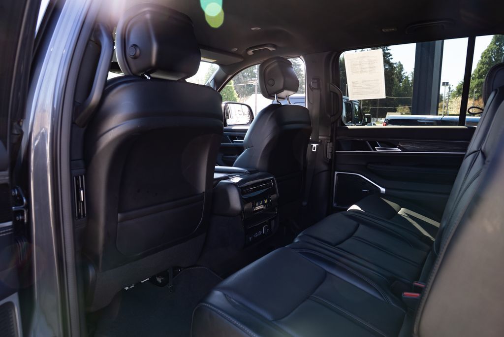 2022 Jeep Wagoneer Series II Milwaukie OR