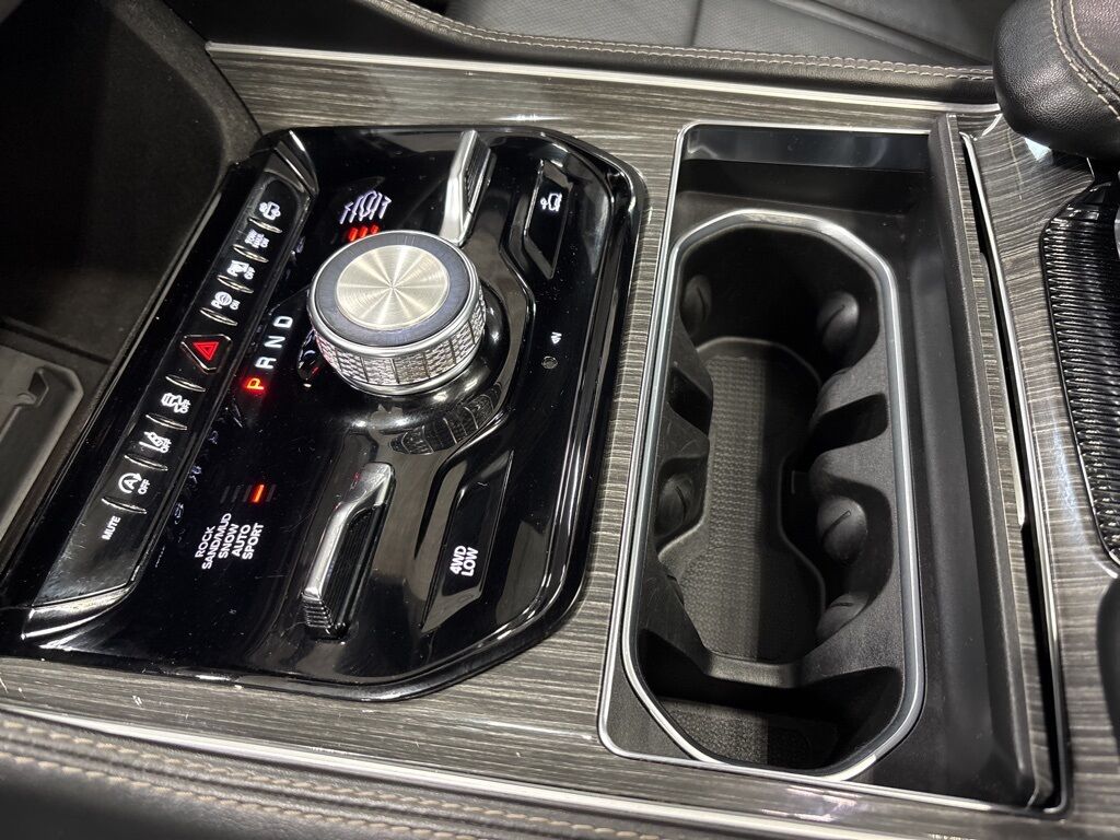 2022 Jeep Wagoneer Series III 4WD Minocqua WI