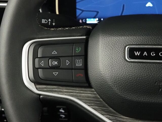 2022 Jeep Wagoneer Series III 4WD *HEADS-UP DISPLAY, NAVIGATION, ADAPTIVE CRUISE, SAFETY ALERTS, BACKUP-CAMERA, PSNGR DISPLAY, LEATHER, CLIMATE SEATS, HEATED STEERING, 2ND ROW CAPTAIN'S, WIRELESS CHARGING, ALPINE AUDIO Round Rock TX