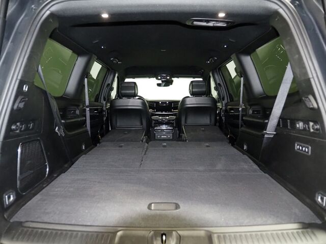2022 Jeep Wagoneer Series III 4WD *HEADS-UP DISPLAY, NAVIGATION, ADAPTIVE CRUISE, SAFETY ALERTS, BACKUP-CAMERA, PSNGR DISPLAY, LEATHER, CLIMATE SEATS, HEATED STEERING, 2ND ROW CAPTAIN'S, WIRELESS CHARGING, ALPINE AUDIO Round Rock TX