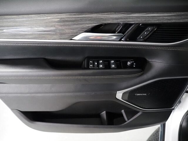 2022 Jeep Wagoneer Series III 4WD *HEADS-UP DISPLAY, NAVIGATION, ADAPTIVE CRUISE, SAFETY ALERTS, BACKUP-CAMERA, PSNGR DISPLAY, LEATHER, CLIMATE SEATS, HEATED STEERING, 2ND ROW CAPTAIN'S, WIRELESS CHARGING, ALPINE AUDIO Round Rock TX