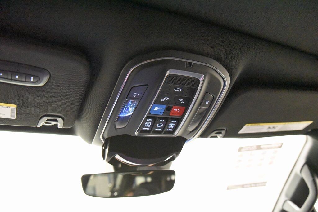 2022 Jeep Wagoneer Series III Akron OH