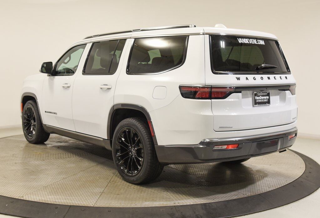 2022 Jeep Wagoneer Series III Akron OH