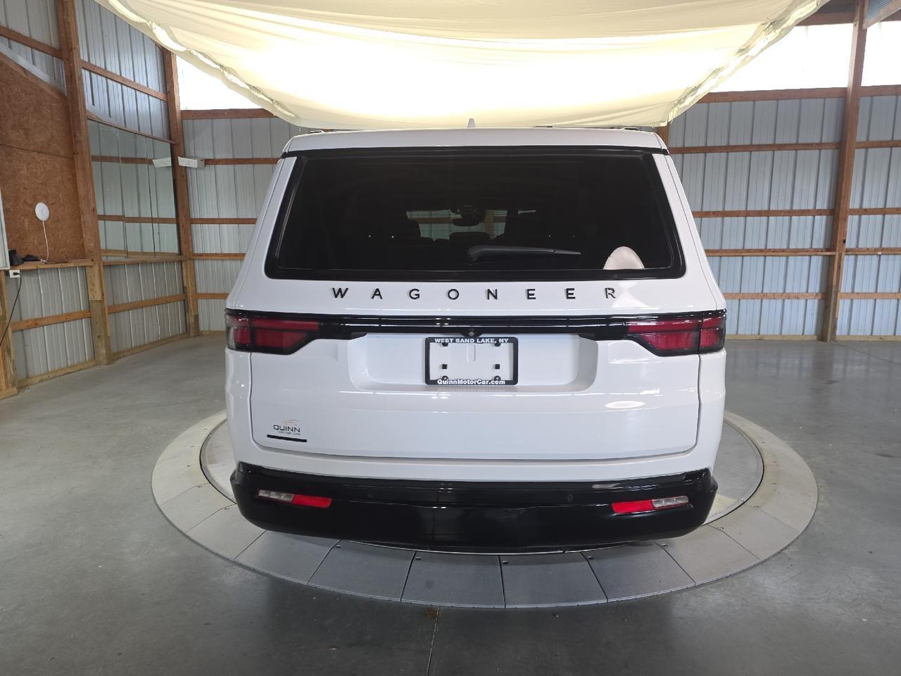 2022 Jeep Wagoneer Series III Carbide