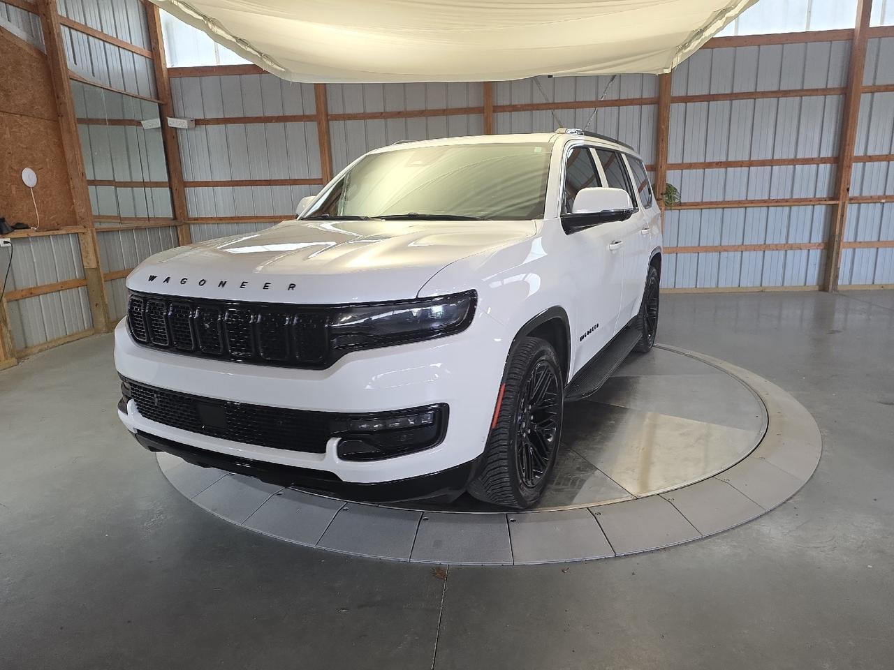 2022 Jeep Wagoneer Series III Carbide Sand Lake NY