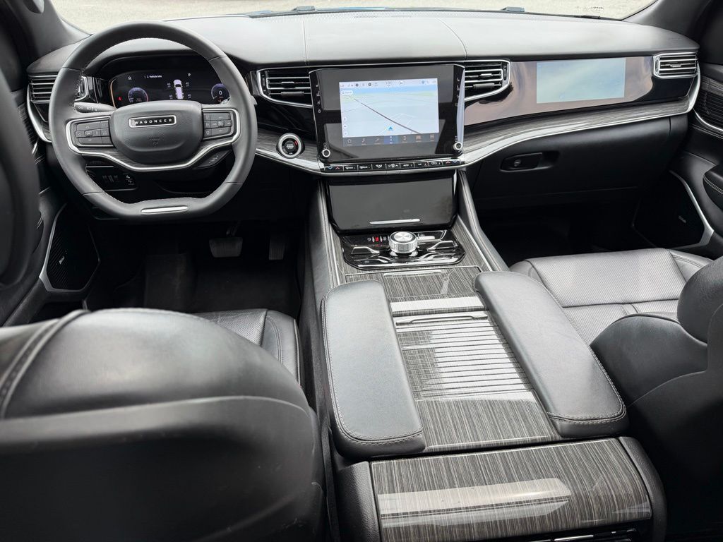 2022 Jeep Wagoneer Series III Orange MA