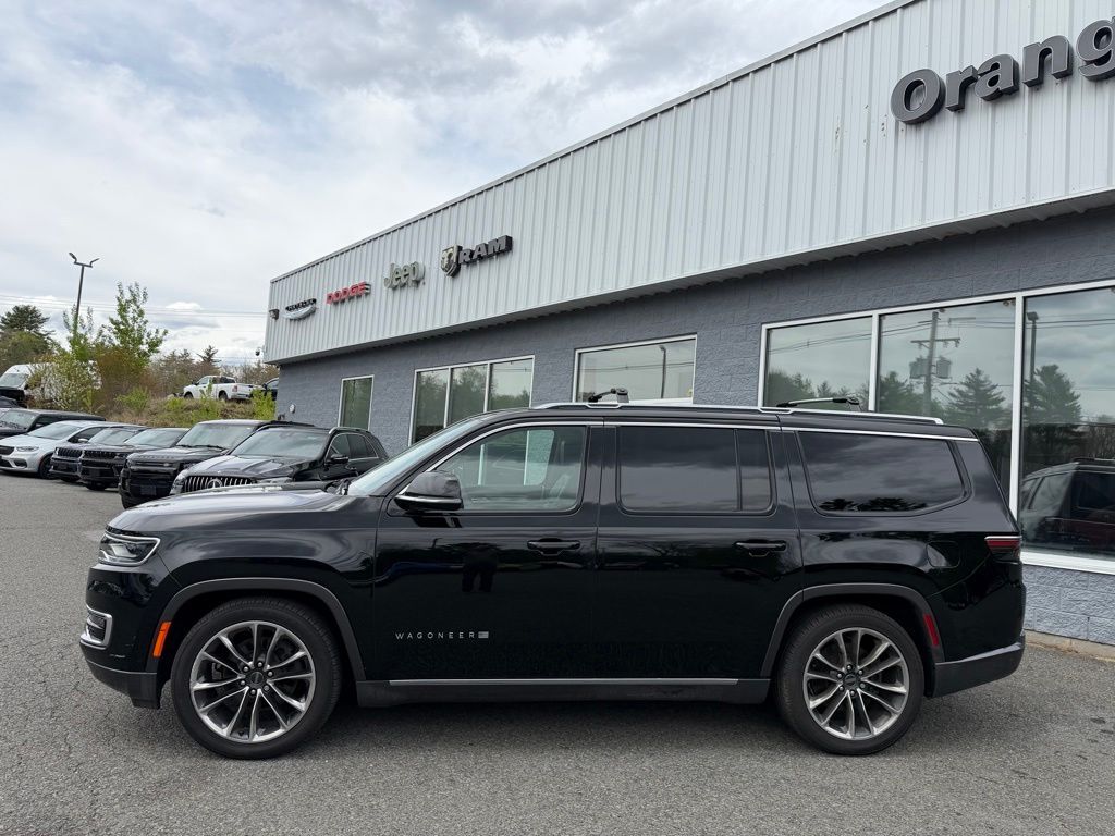 2022 Jeep Wagoneer Series III Orange MA