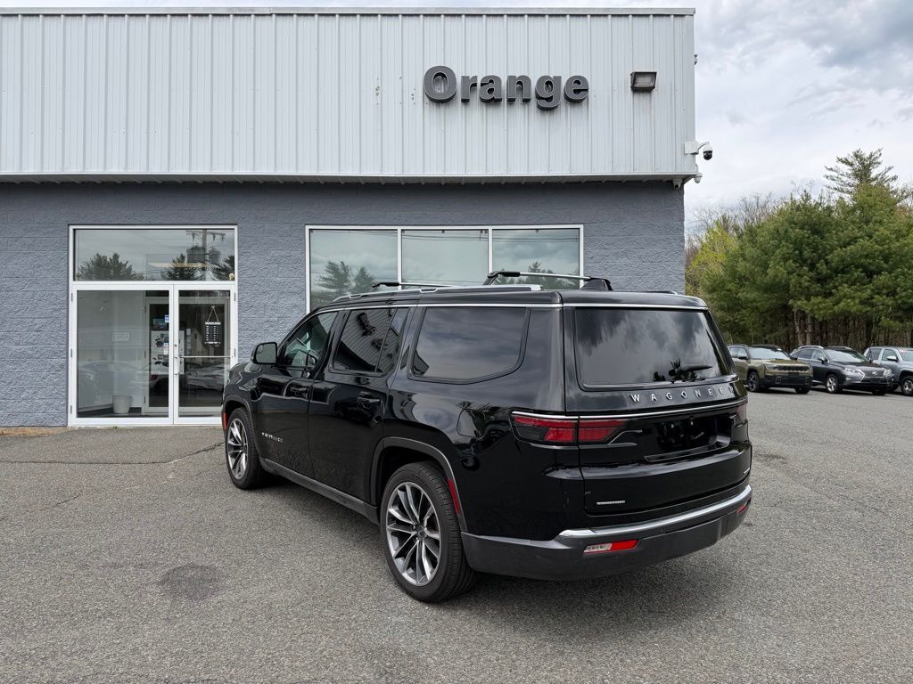2022 Jeep Wagoneer Series III Orange MA