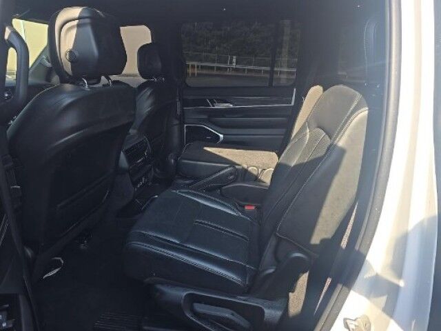 2022 Jeep Wagoneer Series III Marshfield MA