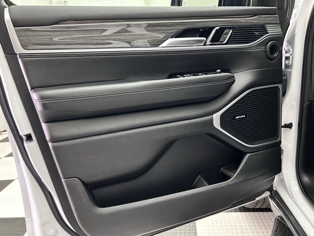 2022 Jeep Wagoneer Series III Portland OR