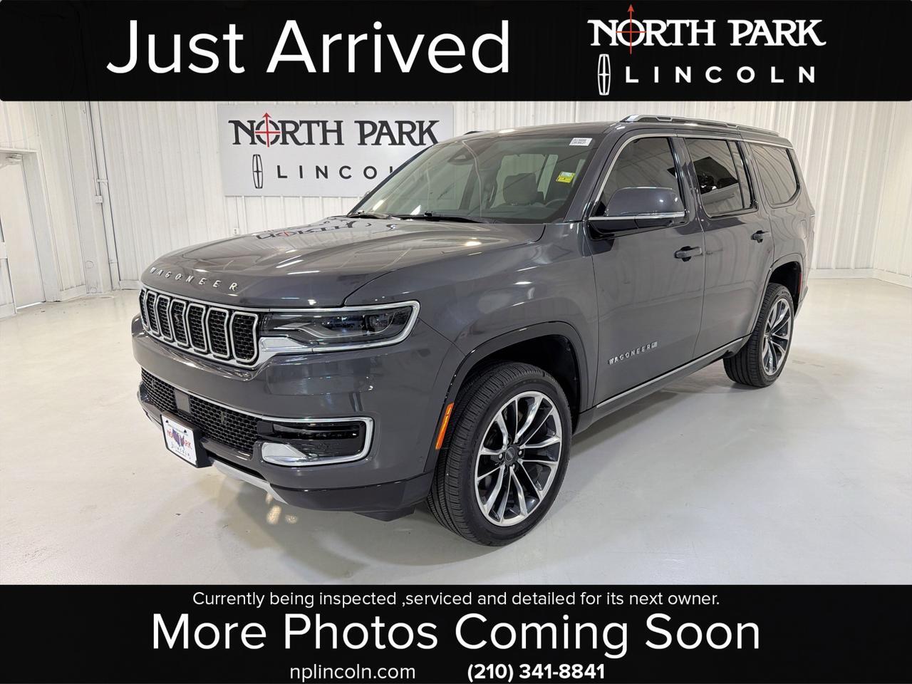 2022 Jeep Wagoneer