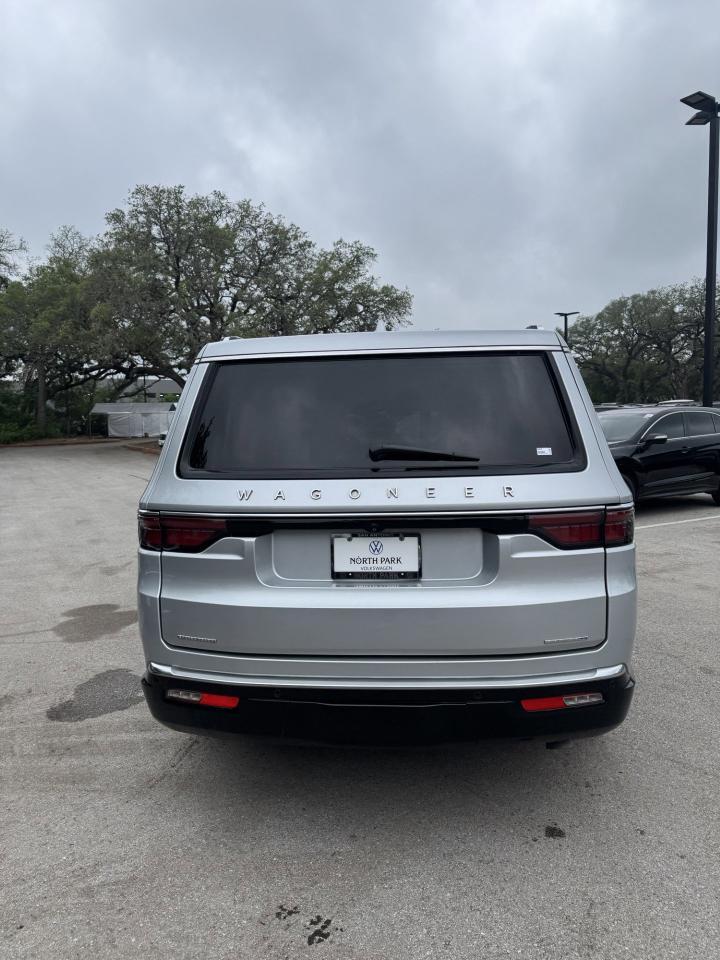 2022 Jeep Wagoneer Series III