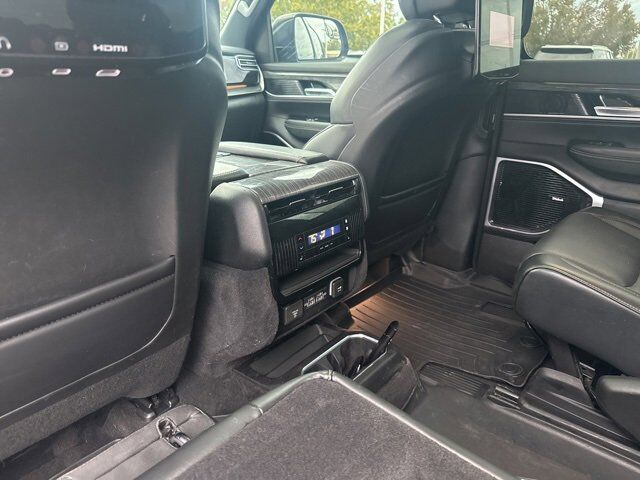 2022 Jeep Wagoneer Series III Carbondale IL