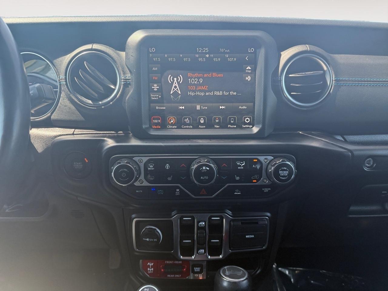 2022 Jeep Wrangler 4xe Unlimited Rubicon, HEATED SEATS, HEATED STEERING WHEEL, APPLE CARPLAY/ANDROID AUTO, UNIVERSAL GARAGE DOOR OPENER, POWER/HEATED MIRRORS, REMOTE START, CLEAN CARFAX, ONLY 1 OWNER, THIS JEEP IS READY FOR IT'S NEXT ADVENTURE! Norfolk VA