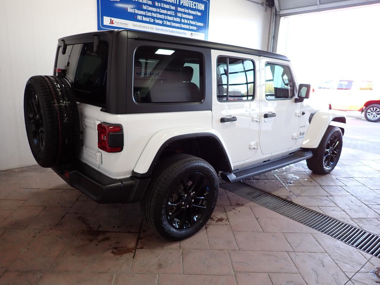 2022 Jeep Wrangler 4xe Unlimited Sahara 4X4 *HYBRID* LEATHER NAVI Listowel ON