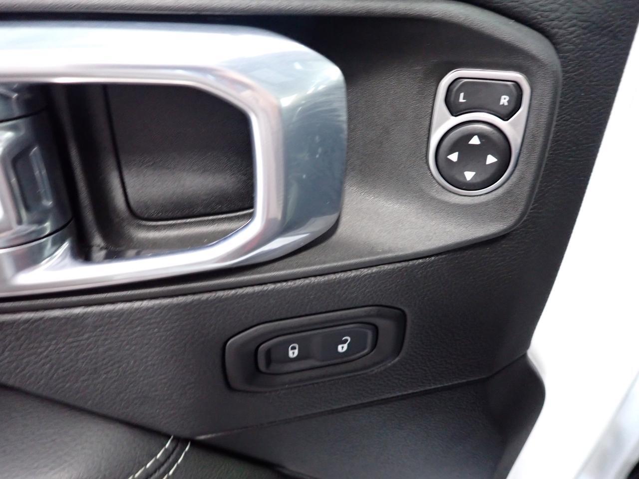 2022 Jeep Wrangler 4xe Unlimited Sahara 4X4 *HYBRID* LEATHER NAVI Listowel ON