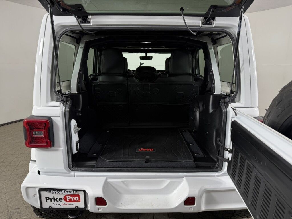 2022 Jeep Wrangler Sahara Unlimited High Altitude Pkg 4x4 w/Sky-One Power Top Maumee OH