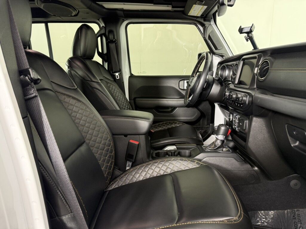 2022 Jeep Wrangler Sahara Unlimited High Altitude Pkg 4x4 w/Sky-One Power Top Maumee OH