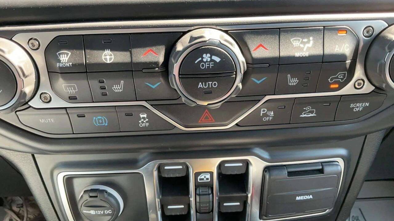 2022 Jeep Wrangler Unlimited Rubicon 4xe 4x4 4dr SUV Chesterfield MI