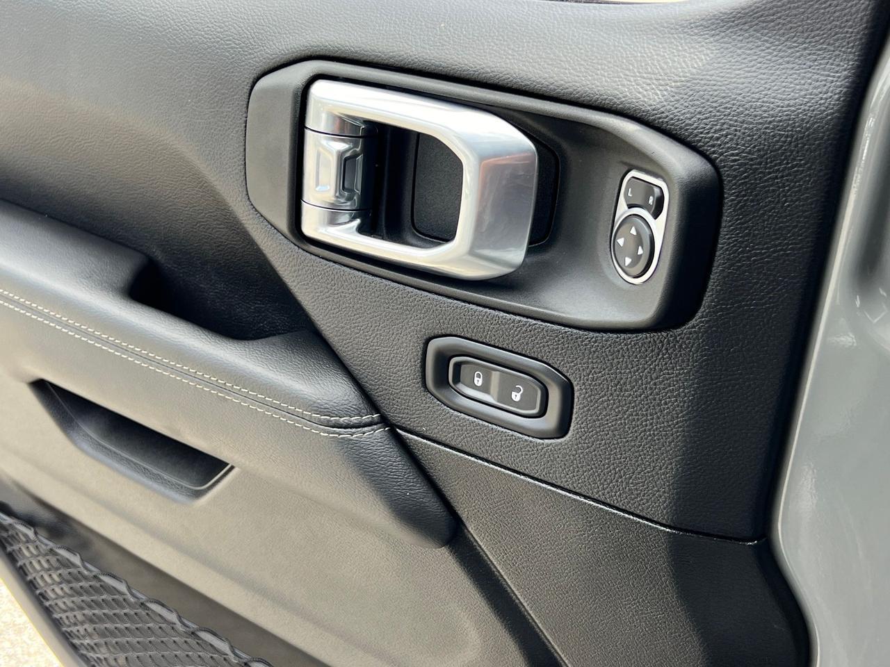 2022 Jeep Wrangler Unlimited Sahara 4xe Indianapolis IN