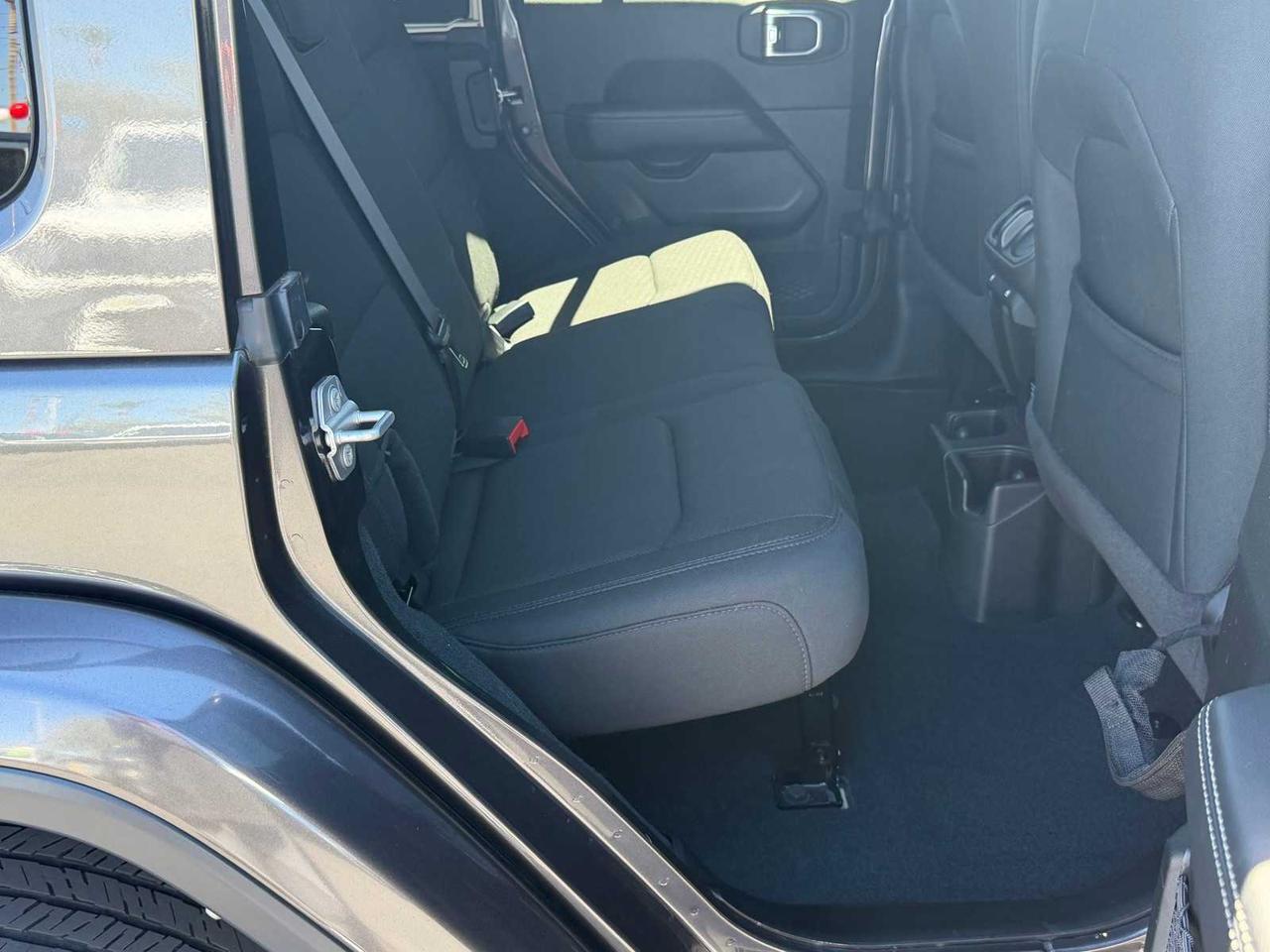 2022 Jeep Wrangler Unlimited Sahara Irving TX