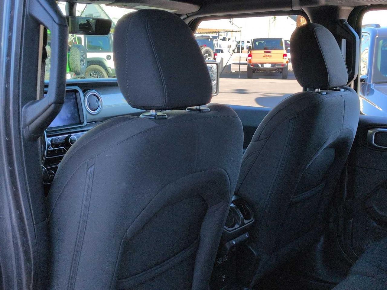 2022 Jeep Wrangler Unlimited Sahara Irving TX