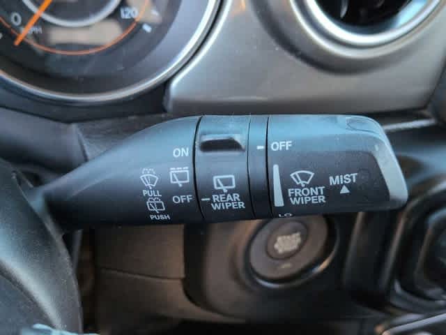 2022 Jeep Wrangler Unlimited Sahara Irving TX