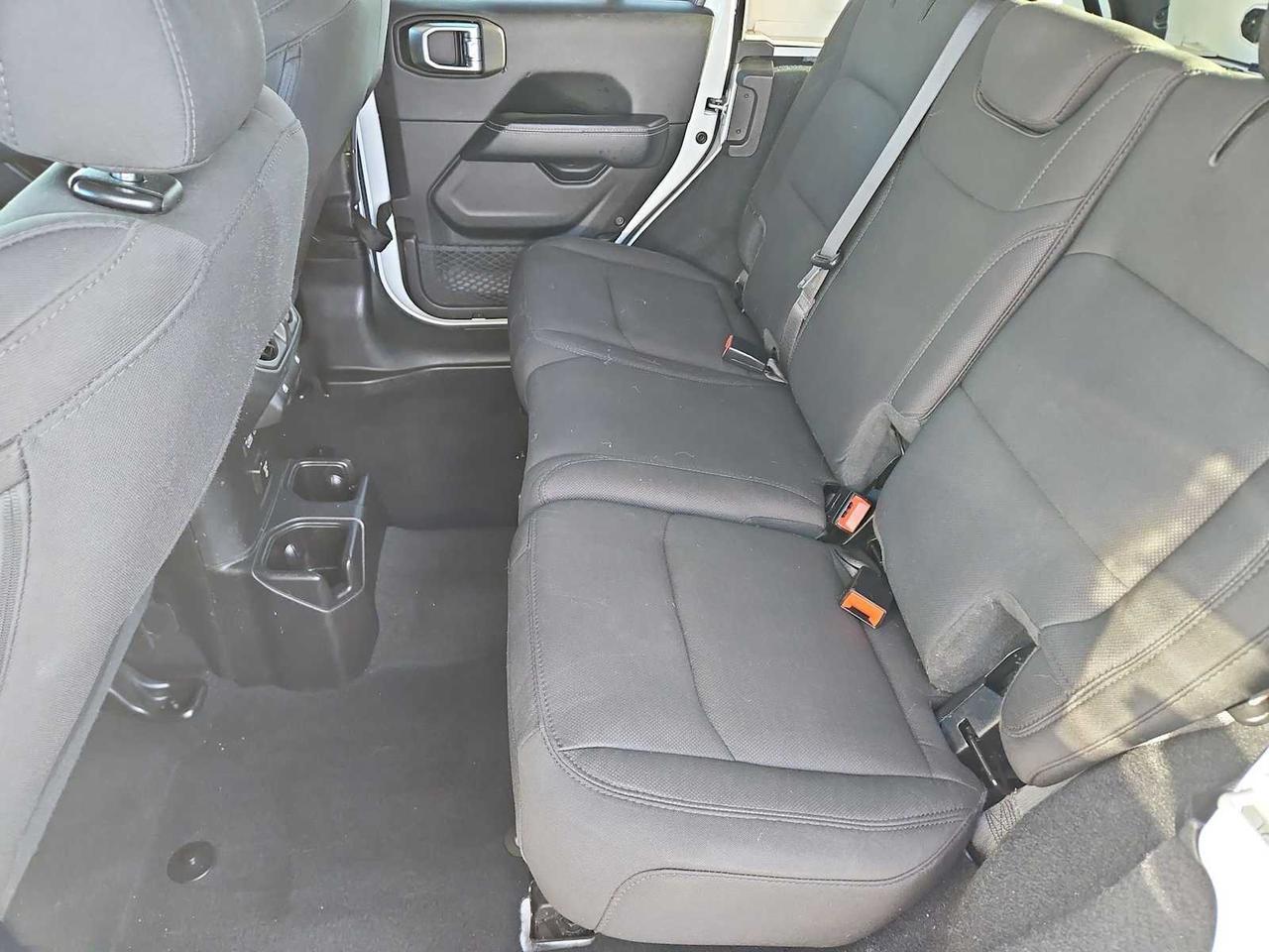 2022 Jeep Wrangler Unlimited Sahara Irving TX