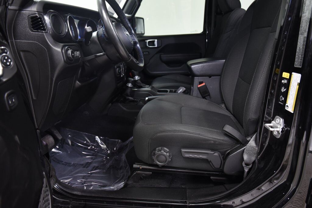 2022 Jeep Wrangler Unlimited Sport Altitude Akron
