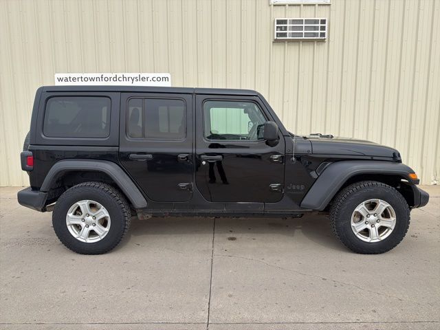 2022 Jeep Wrangler Unlimited Sport RHD