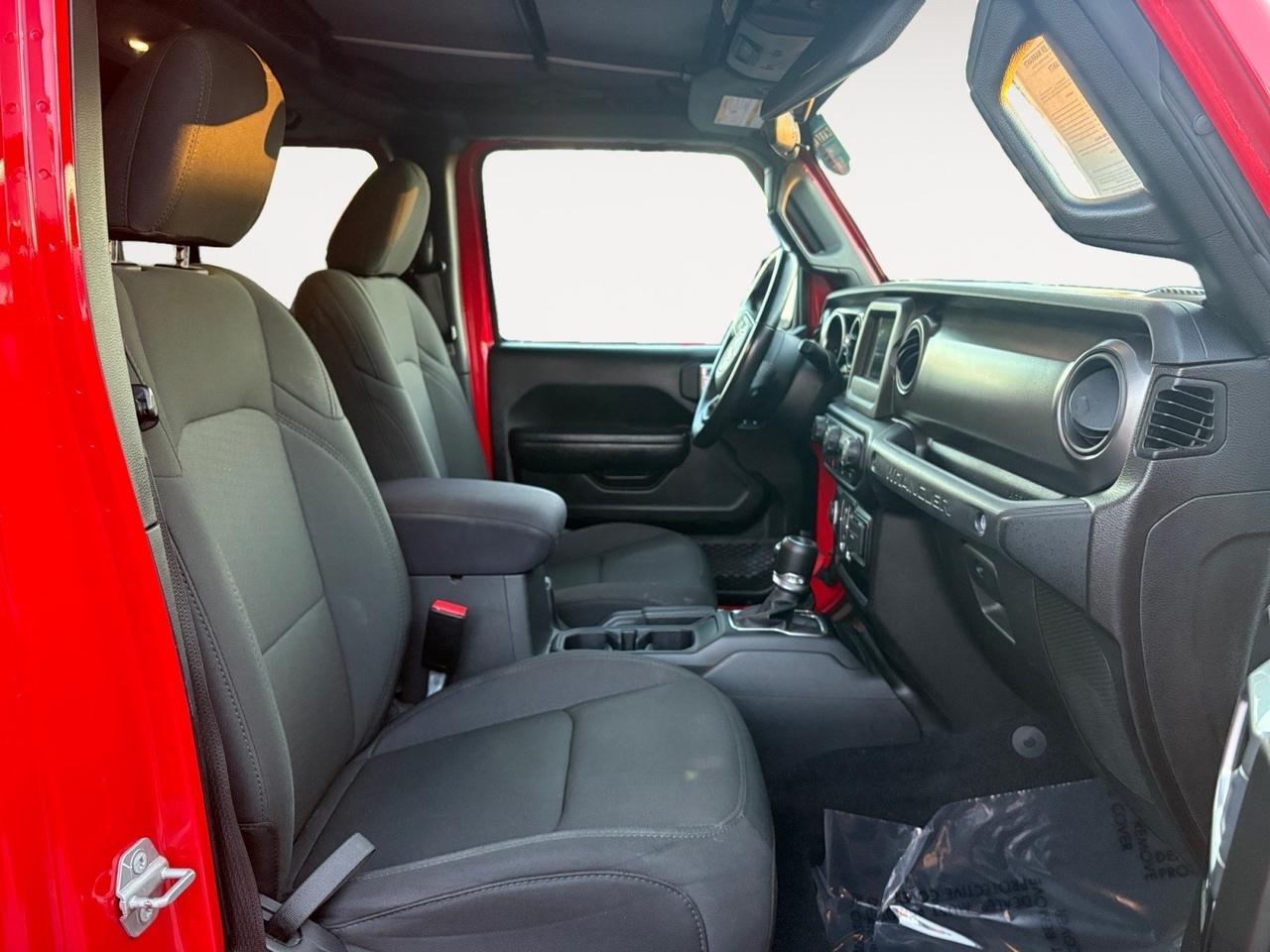 2022 Jeep Wrangler Unlimited Sport S, TOW PACKAGE, SOFT TOP COVER, BACKUP CAMERA WITH PARKING SENSORDS, KEYLESS START, BLUETOOTH, LOW MILEAGE, ONLY 1 OWNER, CLEAN CARFAX, WRANGLER THIS ON THE ROAD! Virginia Beach VA