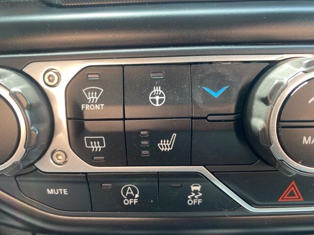 2022 Jeep Wrangler Unlimited Willys Green Bay WI