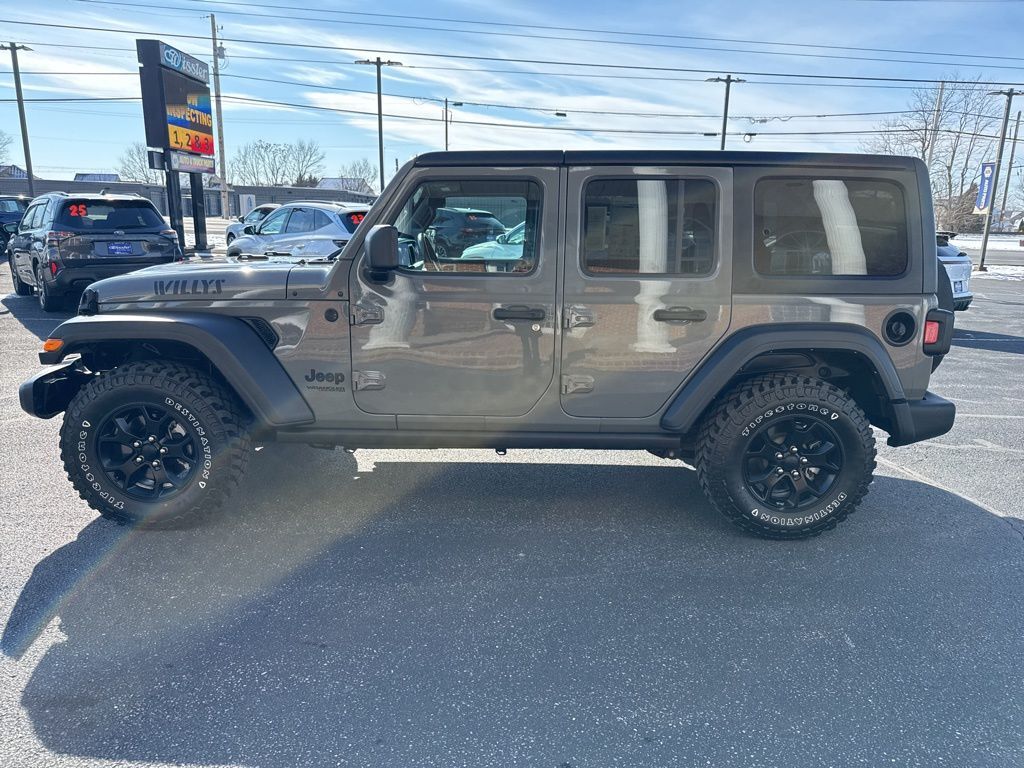 2022 Jeep Wrangler Unlimited Willys