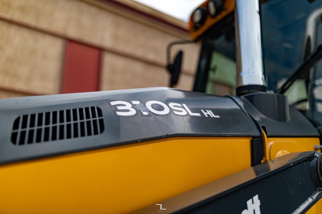 2022 John Deere 310SL HL 4x4 Backhoe Loader Bucket Diesel Red Deer AB