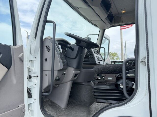 2022 Kenworth K270 26' Dry Box Truck with 3,000 lbs. Lift Gate Homestead FL