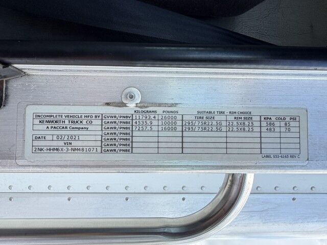 2022 Kenworth T270 26' Dry Box truck with 3,300 lbs. Lift Gate Miami FL