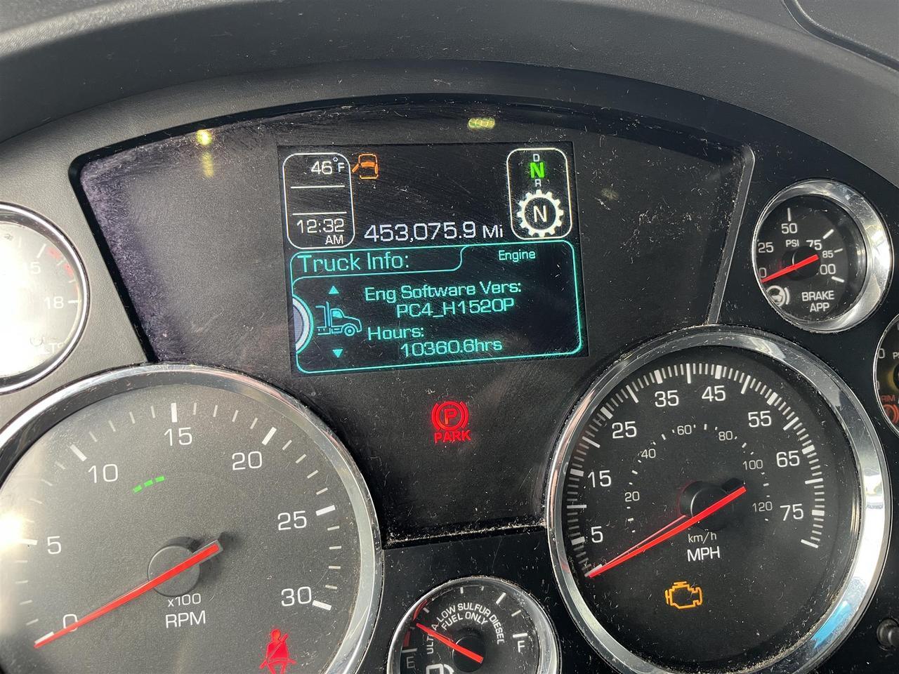 2022 Kenworth T680 76&quot; Double Bunk Raised Roof South St. Paul MN