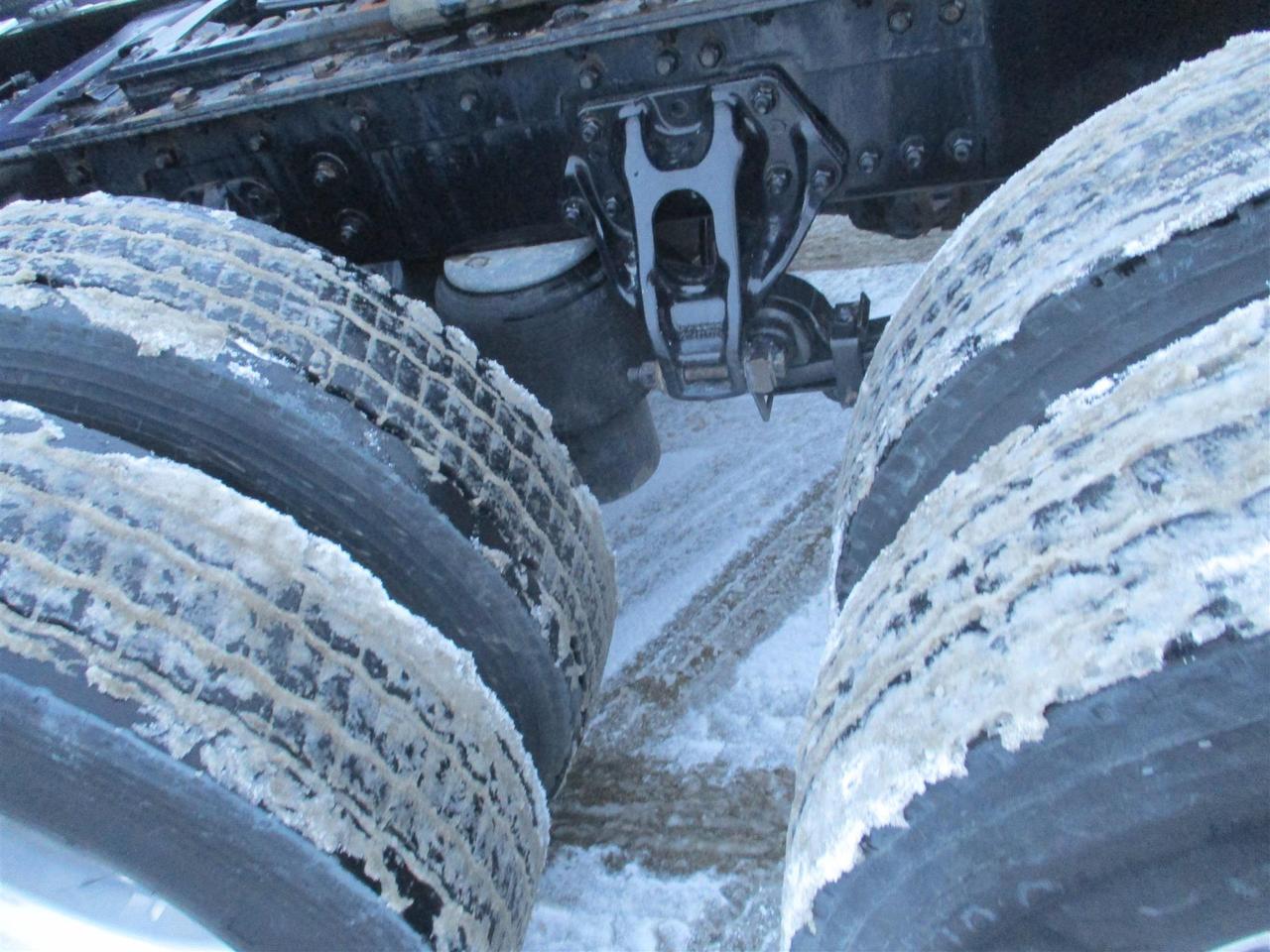 2022 Kenworth T680 - image 8