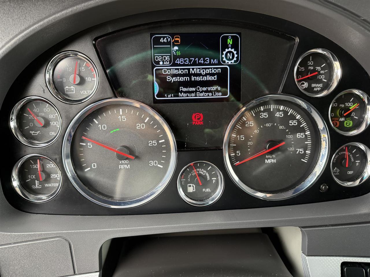 2022 Kenworth T680 Double Bunk Raised Roof Eau Claire WI