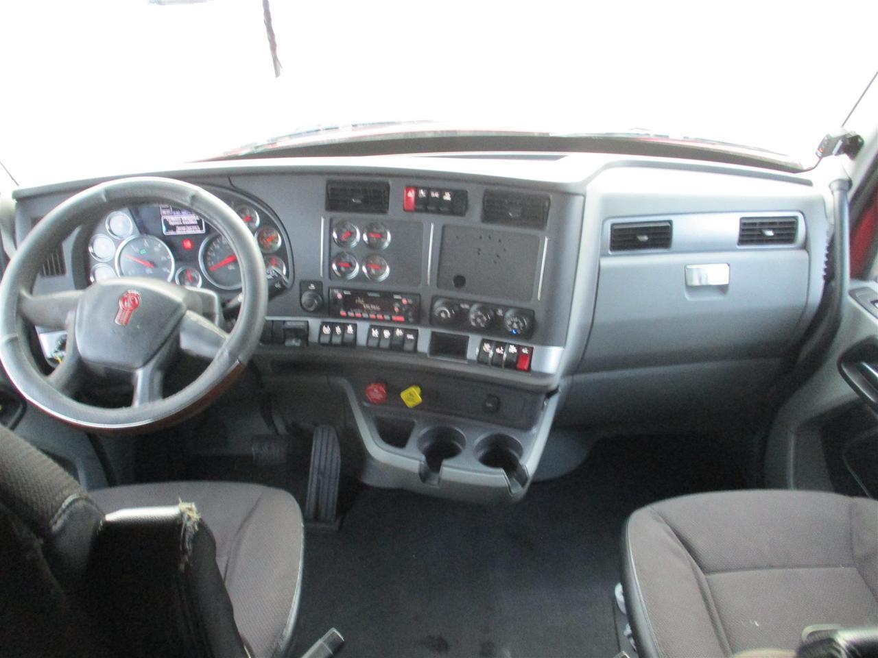 2022 Kenworth T680 Raised Roof Eau Claire WI