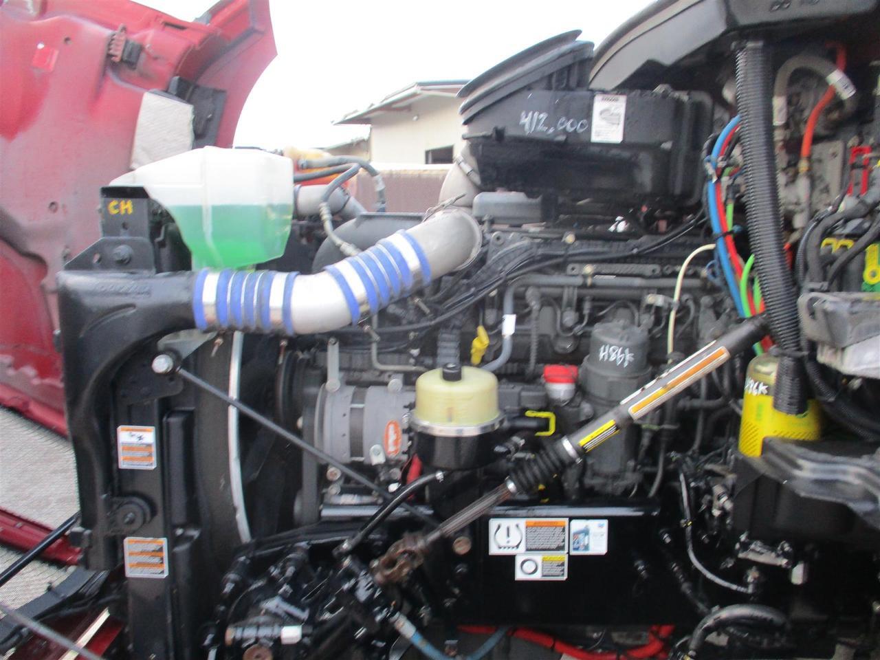 2022 Kenworth T680 - image 8