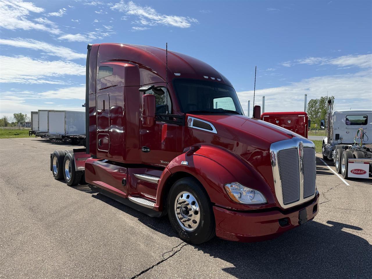2022 Kenworth T680 Sleeper