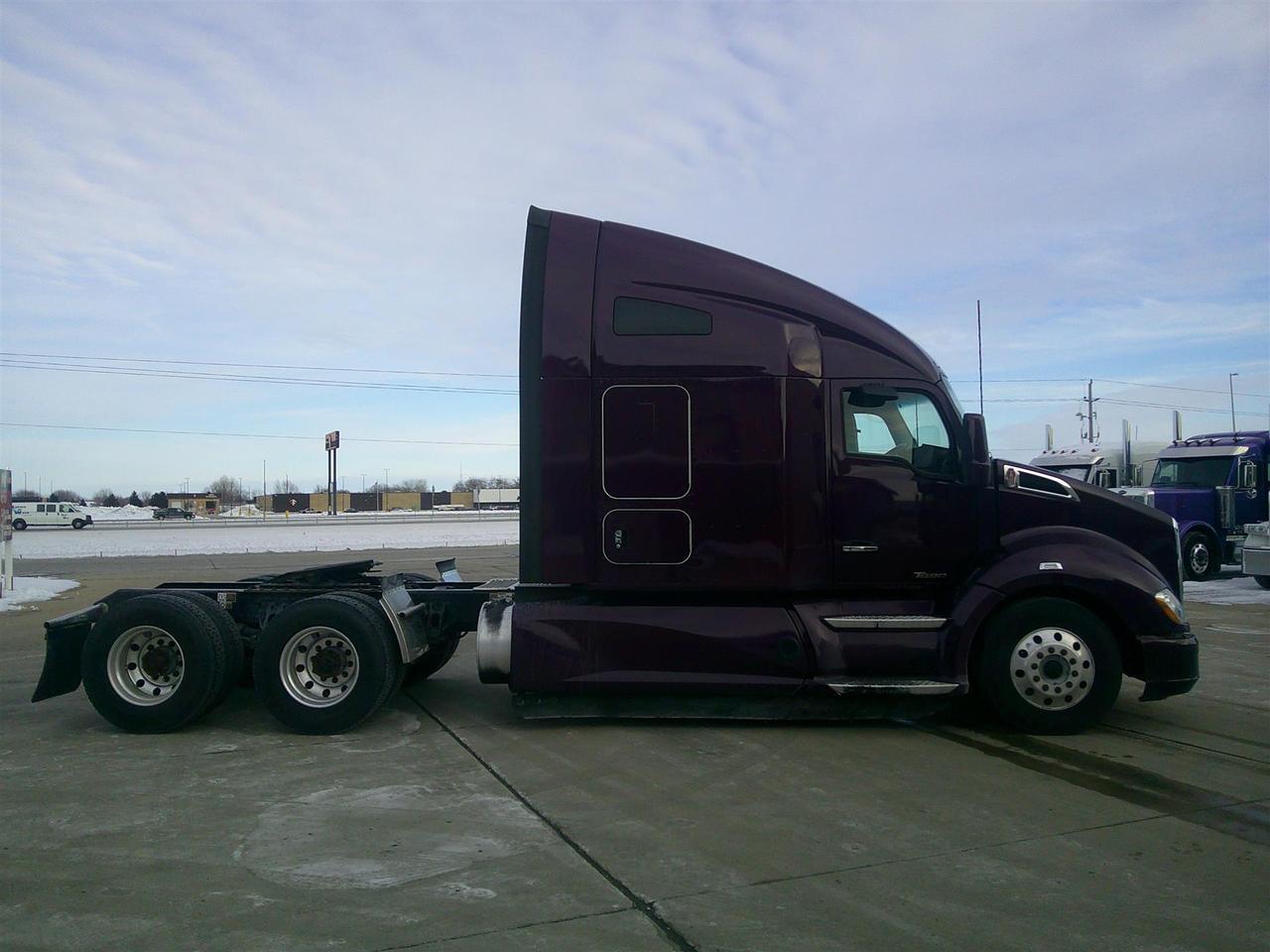2022 Kenworth T680 - image 5