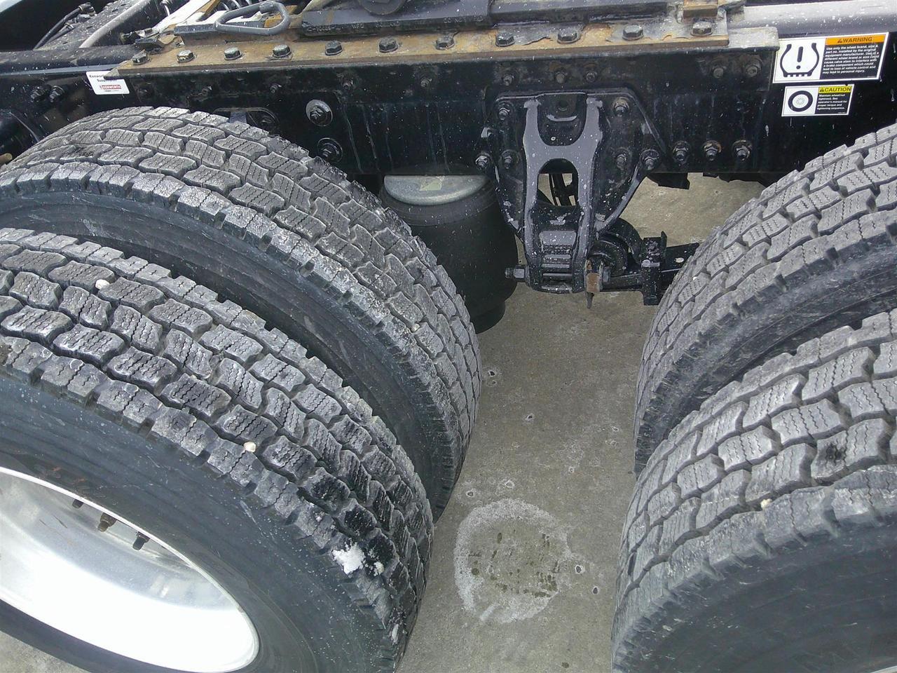 2022 Kenworth T680 Raised Roof Rochester MN