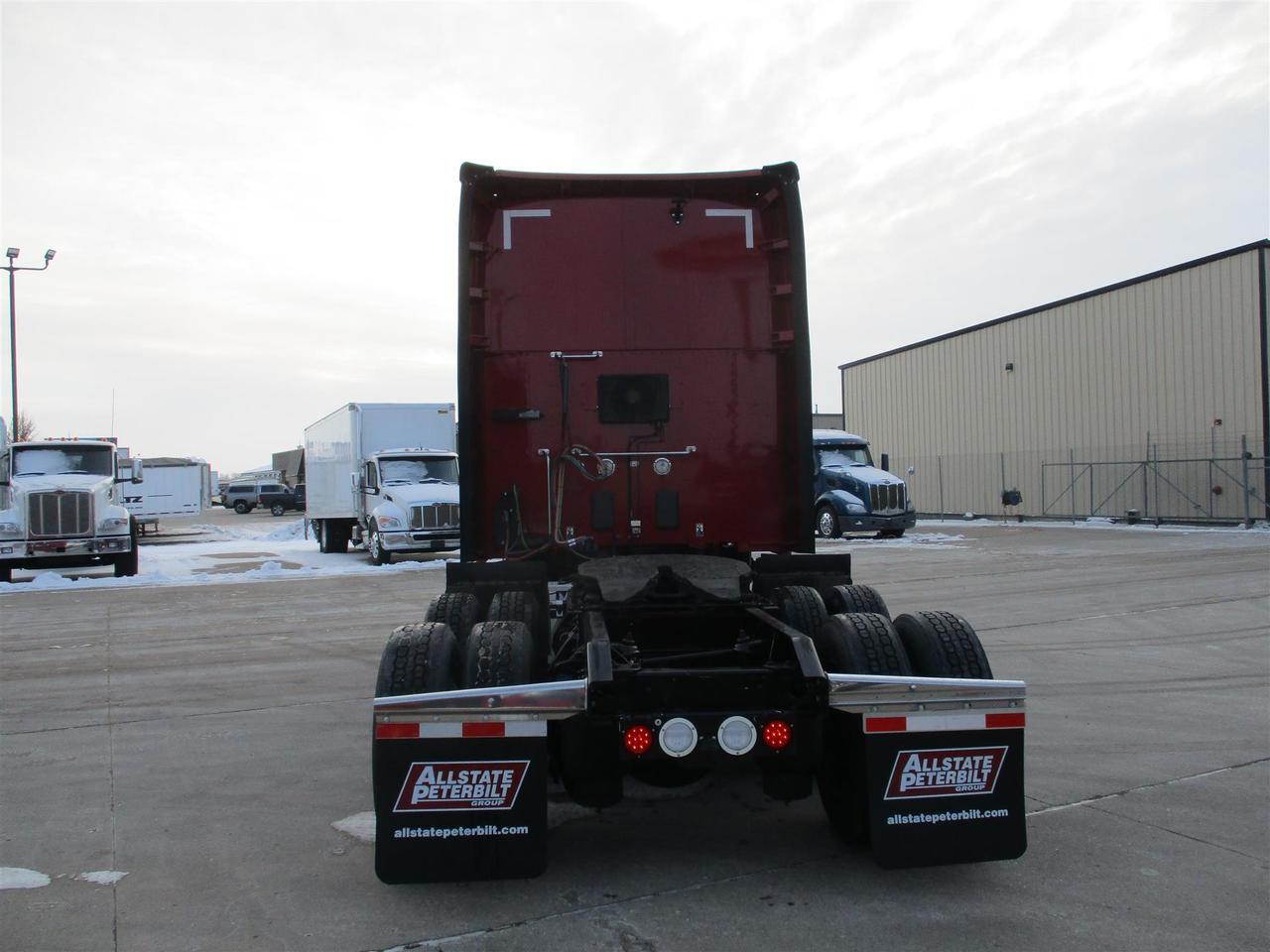 2022 Kenworth T680 Raised Roof South St. Paul MN