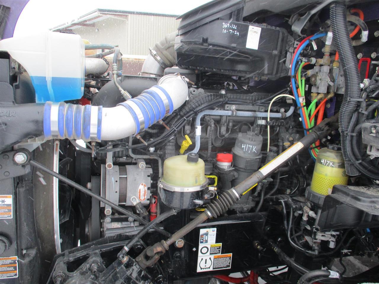 2022 Kenworth T680 - image 9